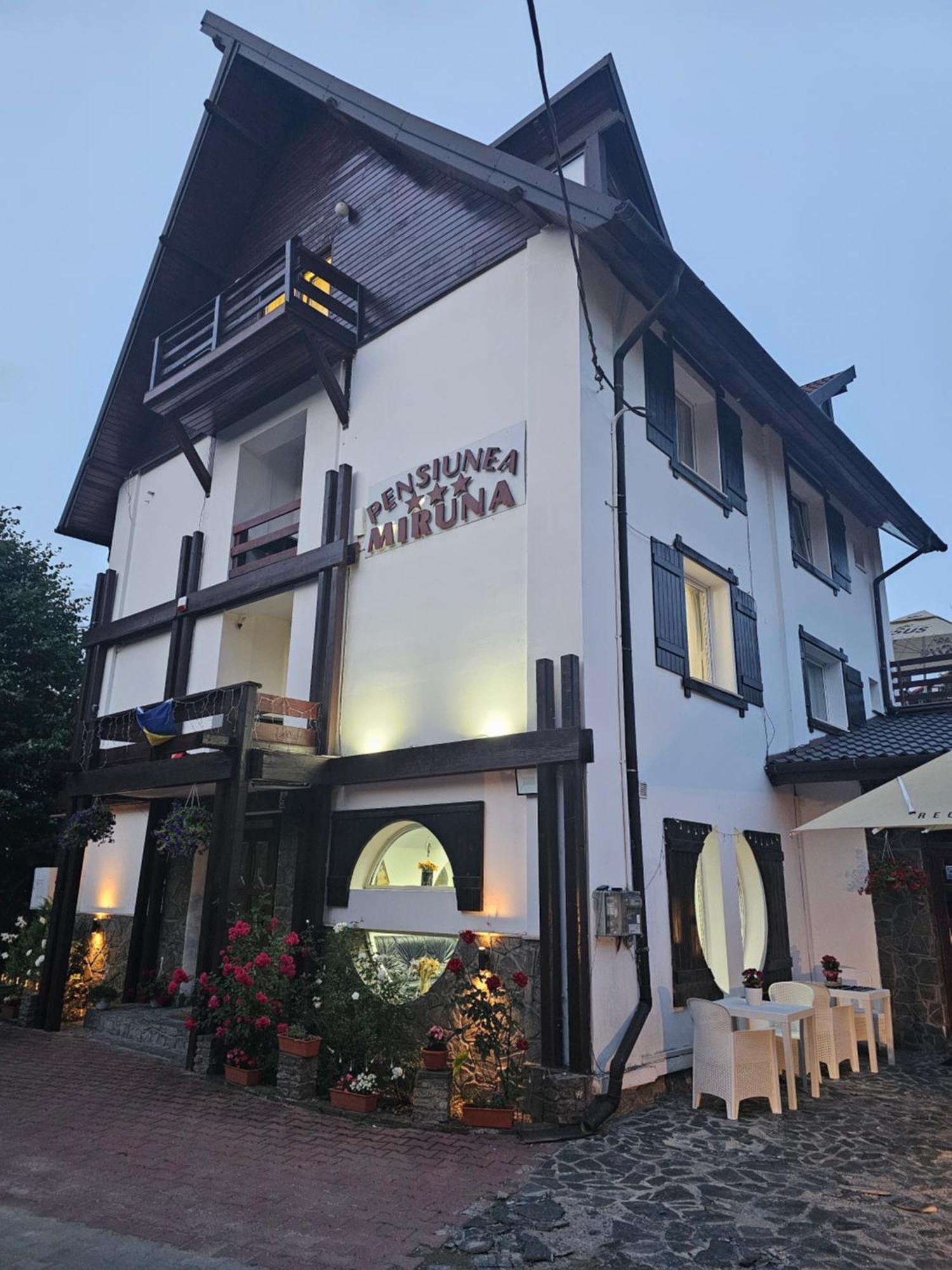 Pensiunea Miruna Moieciu de Jos Exterior foto
